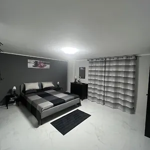 https://rooms-38.catania-hotels.net